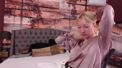 Natalie online show from 03/16/26, 05:55