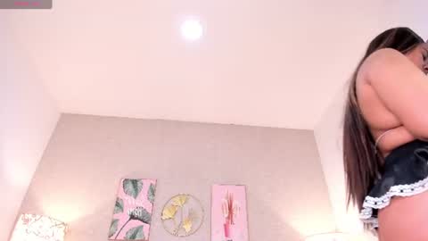 Snapshot of natalie_fox__ chatting on 06/27/26, 11:37 Naty online show from 06/27/26, 11:37