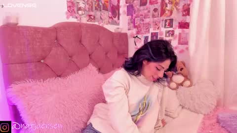       online show from 02/15/25, 12:04