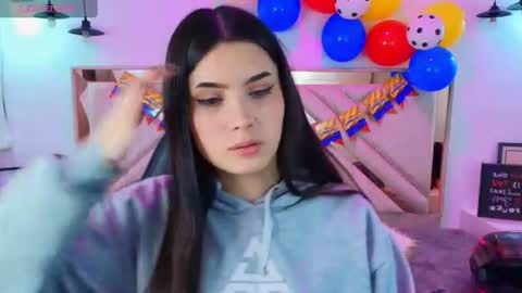 natalie  online show from 06/17/26, 07:48