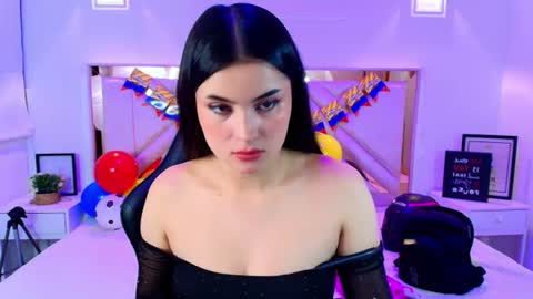 natalie  online show from 06/24/26, 08:19