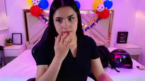 natalie  online show from 07/06/26, 07:49