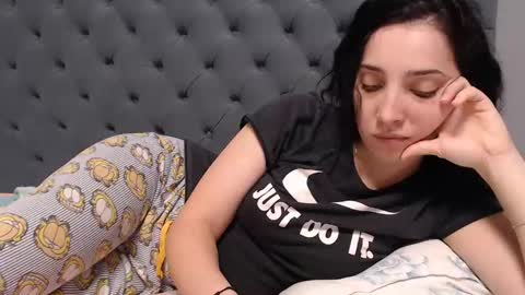 Miia online show from 02/05/25, 09:57