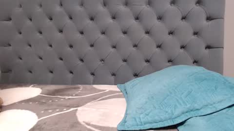 Miia online show from 02/16/25, 06:21