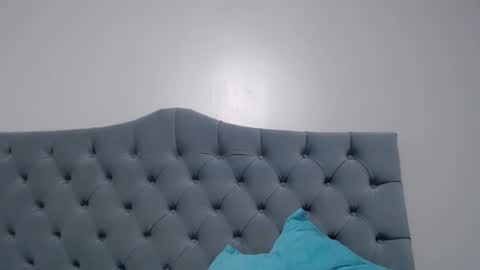 Miia online show from 02/17/25, 06:31