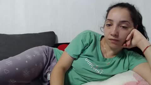 Miia online show from 10/25/25, 02:08