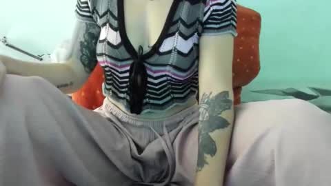 nat online show from 12/14/25, 12:38