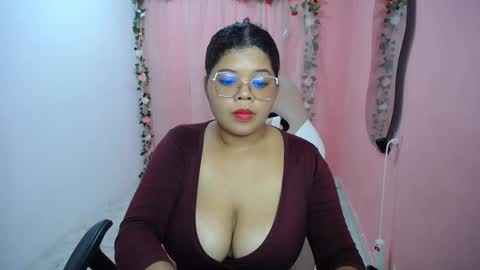 natalielabellex1 online show from 09/19/25, 09:04