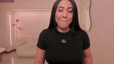 Natalie Lewis online show from 11/02/25, 11:56