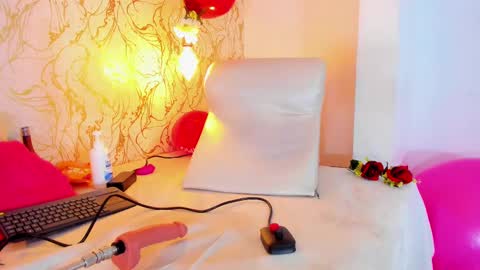 NATALIE online show from 02/15/25, 03:28