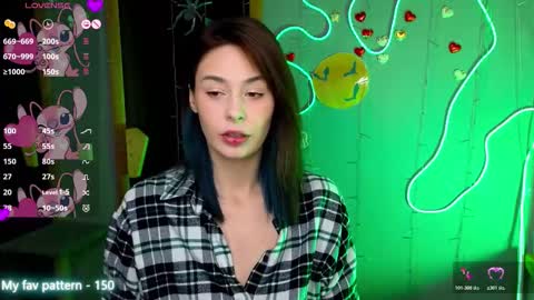 Natali online show from 10/20/25, 12:27