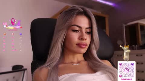 Snapshot of natalimurr chatting on 10/25/25, 08:03 Natali online show from 10/25/25, 08:03