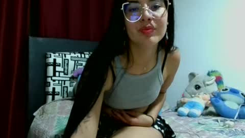 Snapshot of nataly_2908 chatting on 06/25/26, 04:01 nataly_2908 online show from 06/25/26, 04:01
