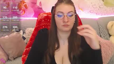 Snapshot of nataly_cute1 chatting on 09/28/25, 06:24 Nataly online show from 09/28/25, 06:24