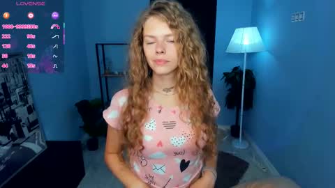 Natalie online show from 09/09/25, 05:07