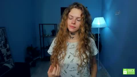 Natalie online show from 11/16/25, 05:02