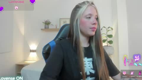 Nataly online show from 04/21/26, 02:04
