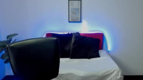 Nataly Escobar online show from 02/03/26, 01:16