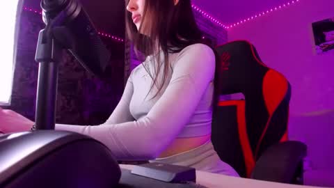 Snapshot of natalyfreman chatting on 02/11/25, 08:42 Nataly online show from 02/11/25, 08:42