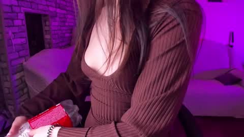 Snapshot of natalyfreman chatting on 03/10/25, 04:57 Nataly online show from 03/10/25, 04:57