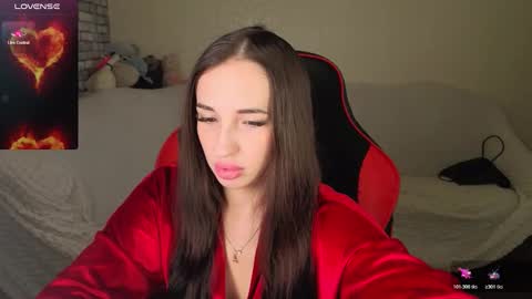 Snapshot of natalyfreman chatting on 12/05/25, 06:44 Nataly online show from 12/05/25, 06:44