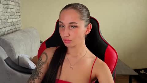 Nataly online show from 03/17/26, 07:33