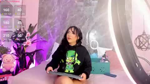 Snapshot of natalyrivers chatting on 07/01/26, 10:09 Megan online show from 07/01/26, 10:09
