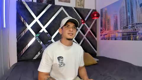 Snapshot of natan_77 chatting on 09/15/25, 04:45 natan_77 online show from 09/15/25, 04:45