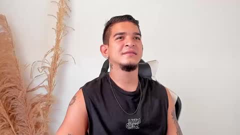 Snapshot of natan_77 chatting on 10/18/25, 01:45 natan_77 online show from 10/18/25, 01:45