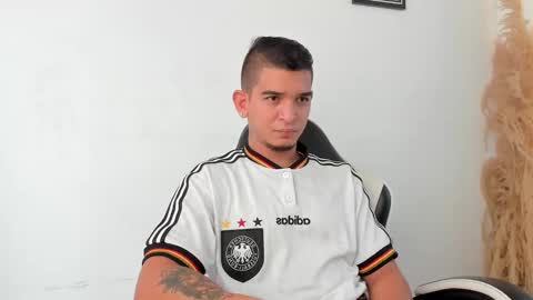 Snapshot of natan_77 chatting on 11/15/25, 03:08 natan_77 online show from 11/15/25, 03:08