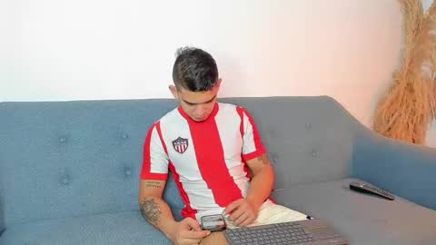 Snapshot of natan_77 chatting on 12/17/25, 03:29 natan_77 online show from 12/17/25, 03:29