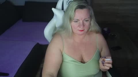 Snapshot of natascha1202 chatting on 12/15/24, 05:10 Natalli online show from 12/15/24, 05:10