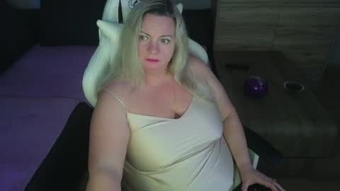 Snapshot of natascha1202 chatting on 12/24/24, 12:44 Natalli online show from 12/24/24, 12:44