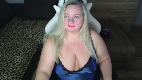 Snapshot of natascha1202 chatting on 01/18/25, 10:17 Natalli online show from 01/18/25, 10:17