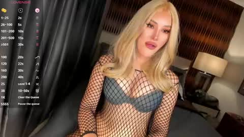 Natasha online show from 03/18/26, 02:58