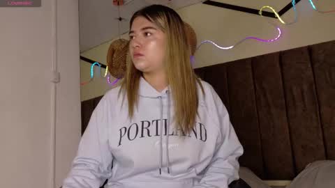 Natasha  online show from 01/07/26, 12:40