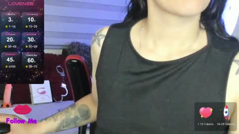 Snapshot of natasha__logan chatting on 05/29/26, 04:43 Natasha online show from 05/29/26, 04:43