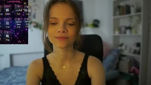 natasha__malkova online show from 11/18/25, 09:25