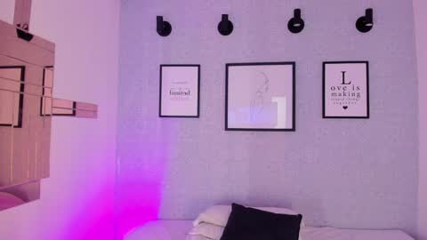 Snapshot of natasha_harpper chatting on 01/17/25, 06:54 Natasha online show from 01/17/25, 06:54