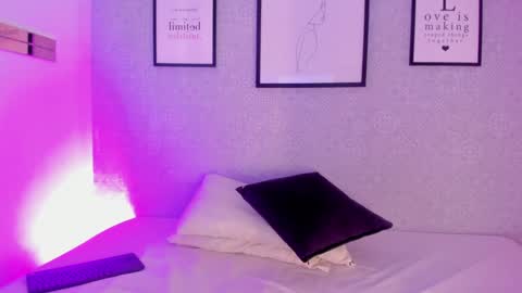 Snapshot of natasha_harpper chatting on 01/23/25, 12:30 Natasha online show from 01/23/25, 12:30