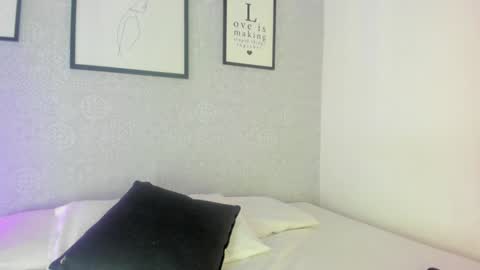 Snapshot of natasha_harpper chatting on 01/29/25, 12:24 Natasha online show from 01/29/25, 12:24