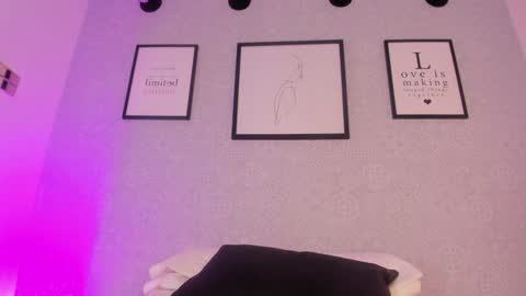 Snapshot of natasha_harpper chatting on 01/29/25, 03:26 Natasha online show from 01/29/25, 03:26