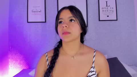 Snapshot of natasha_harpper chatting on 02/19/25, 10:56 Natasha online show from 02/19/25, 10:56