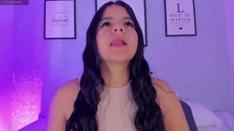 Snapshot of natasha_harpper chatting on 02/21/25, 11:01 Natasha online show from 02/21/25, 11:01