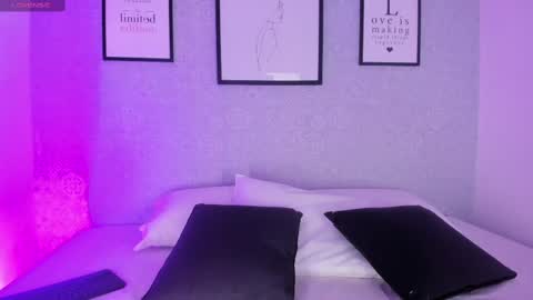 Snapshot of natasha_harpper chatting on 02/24/25, 11:10 Natasha online show from 02/24/25, 11:10