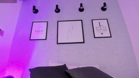 Snapshot of natasha_harpper chatting on 02/24/25, 02:15 Natasha online show from 02/24/25, 02:15