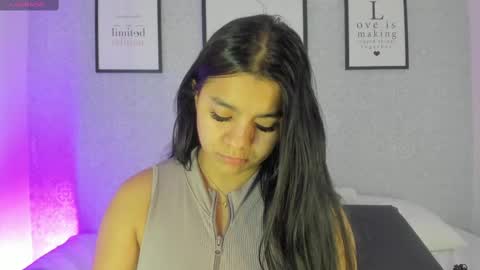 Snapshot of natasha_harpper chatting on 02/25/25, 12:24 Natasha online show from 02/25/25, 12:24