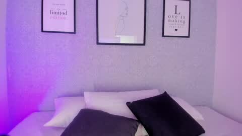 Snapshot of natasha_harpper chatting on 02/26/25, 10:58 Natasha online show from 02/26/25, 10:58