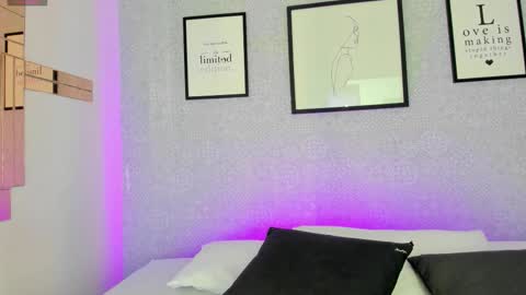 Snapshot of natasha_harpper chatting on 12/04/25, 11:30 Natasha online show from 12/04/25, 11:30