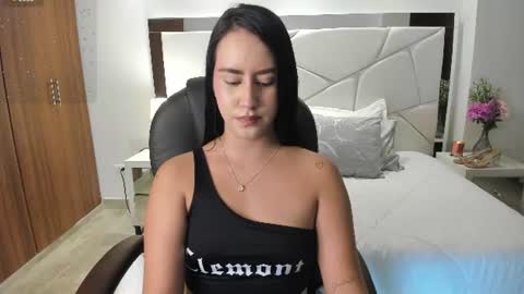 Snapshot of natasha_kiim_ chatting on 06/18/26, 04:46 natasha kiim online show from 06/18/26, 04:46